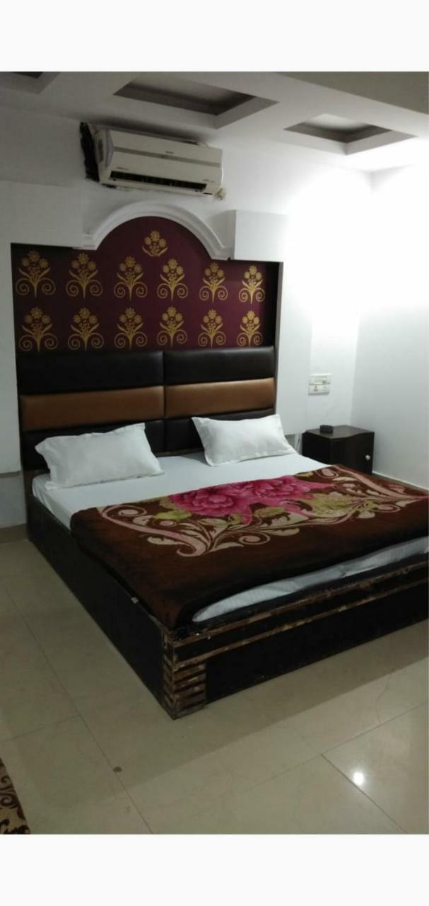 Hotel Euro International New Delhi Exterior photo
